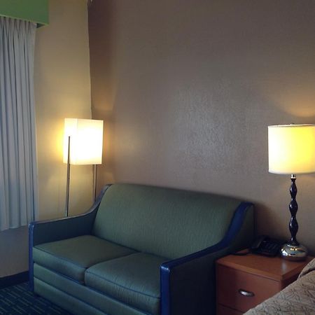 Diamond Inn & Suites Richmond Eksteriør billede