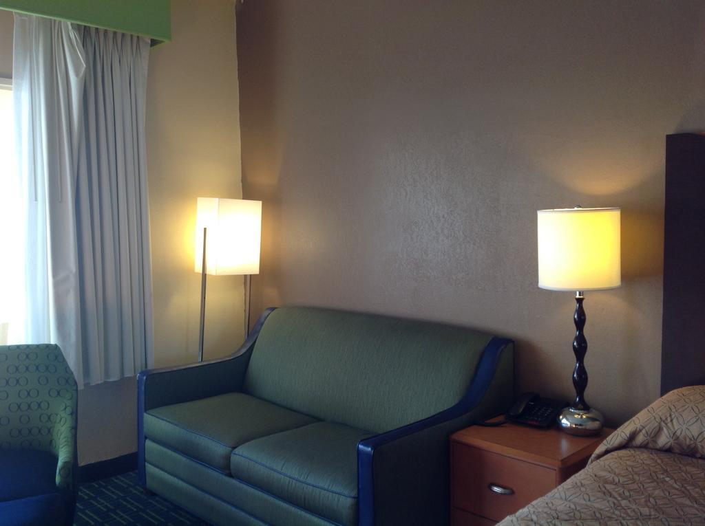 Diamond Inn & Suites Richmond Eksteriør billede