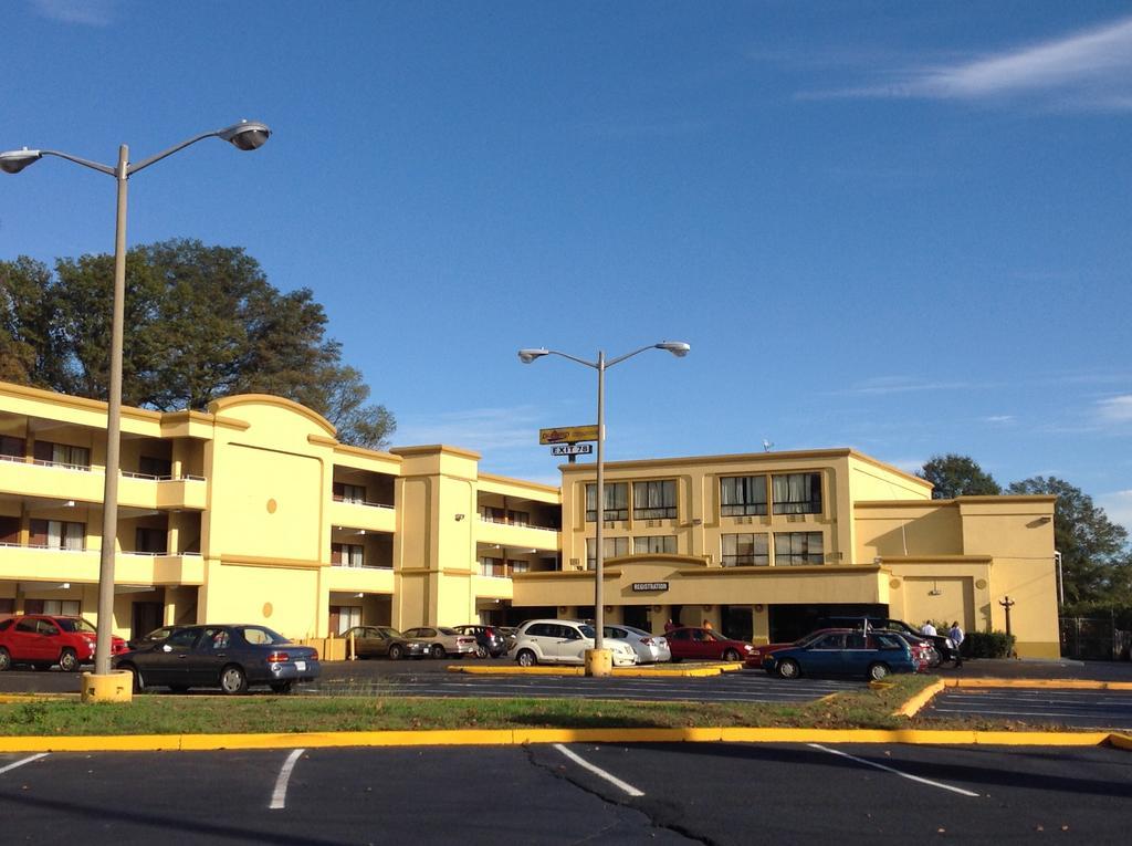 Diamond Inn & Suites Richmond Eksteriør billede